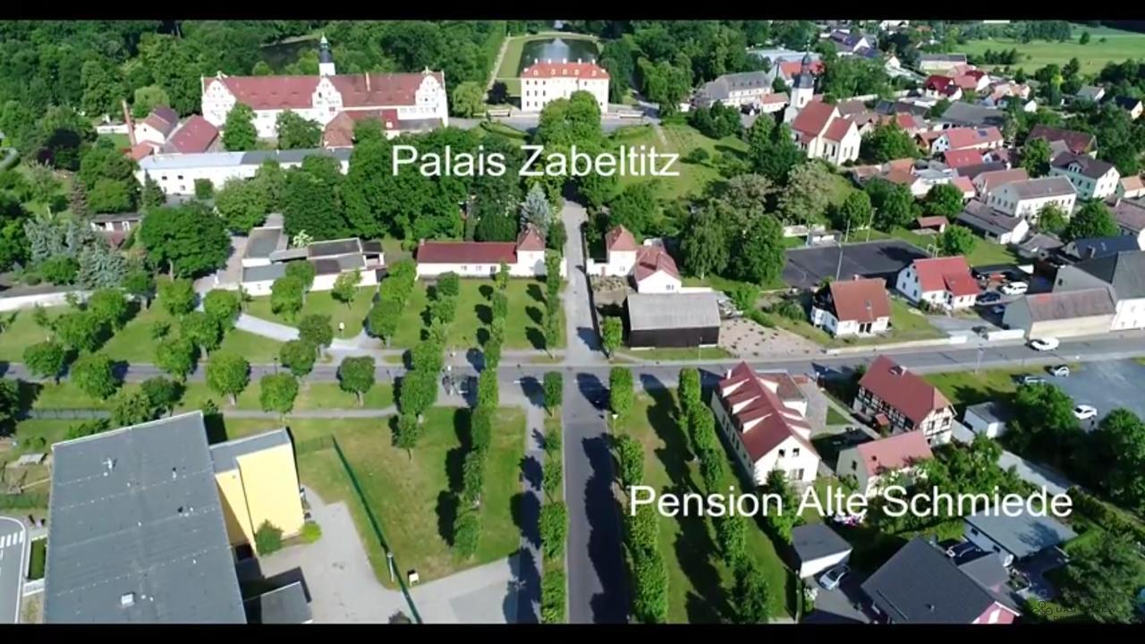 Pension Alte Schmiede Zabeltitz Eksteriør bilde